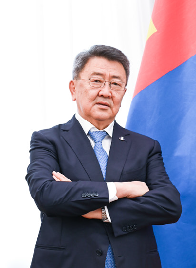 蒙古国是东北亚地区贸易投资的重要门户
